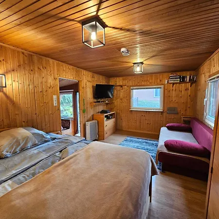 In Geesthacht-tesperhude Direkt Am Waldrand * Geesthacht