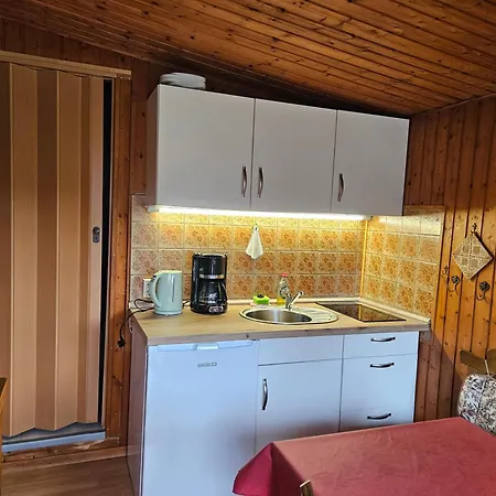 In Geesthacht-tesperhude Direkt Am Waldrand *