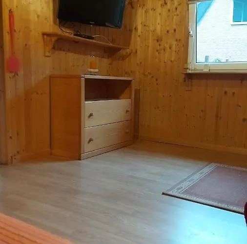 Vakantiehuis In Geesthacht-tesperhude Direkt Am Waldrand *