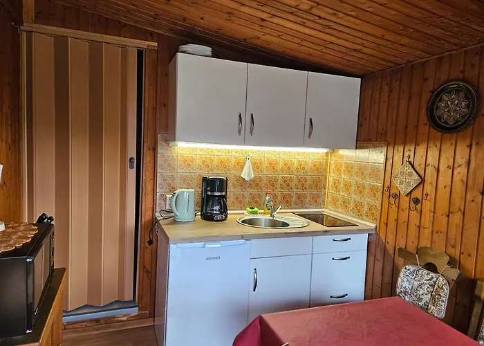 In Geesthacht-tesperhude Direkt Am Waldrand *